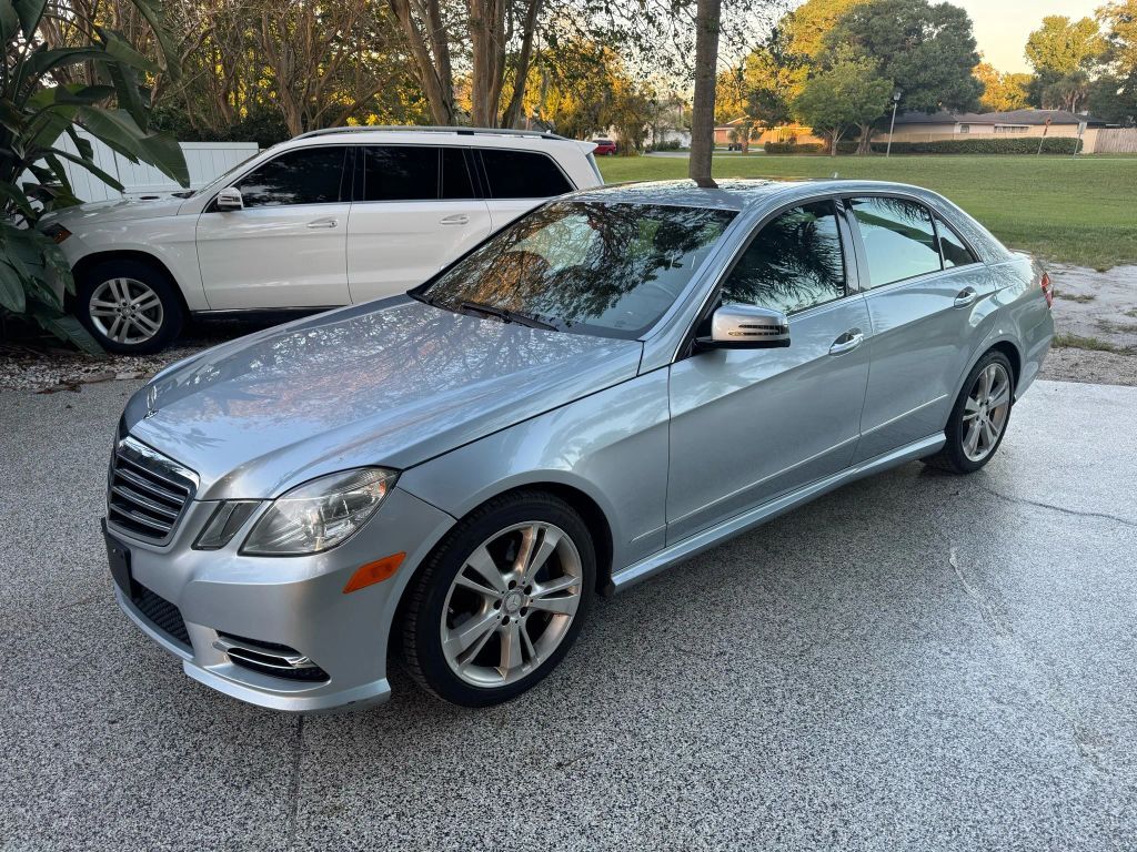 2013 MERCEDES-BENZ E-Class