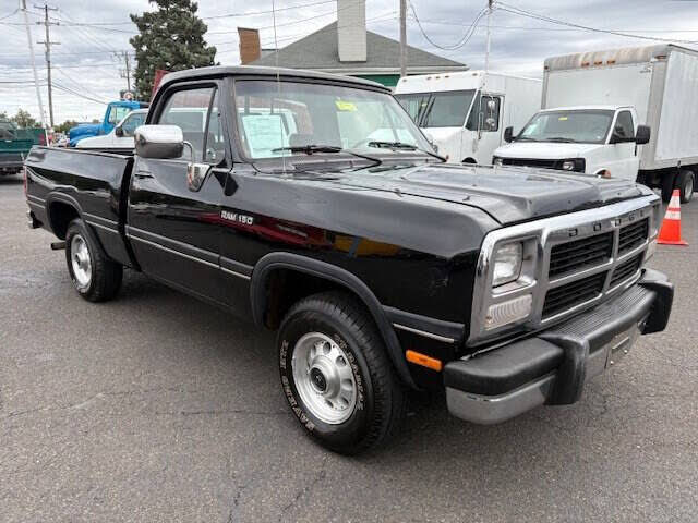 Dodge D-Series
