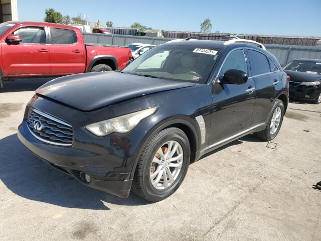 Infiniti FX35
