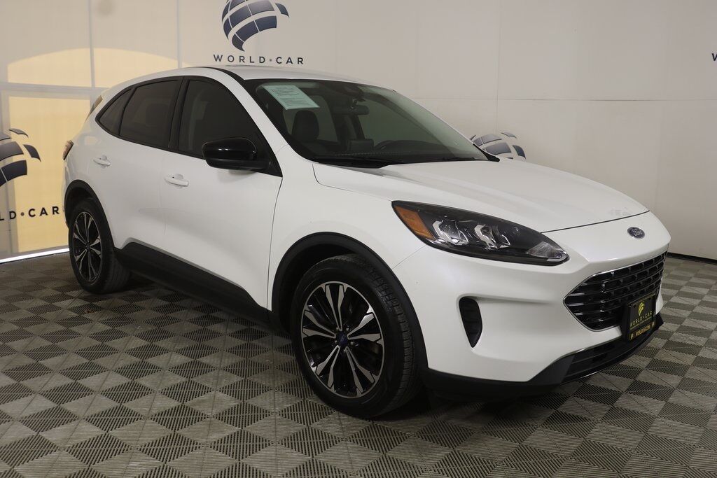 2022 FORD Escape