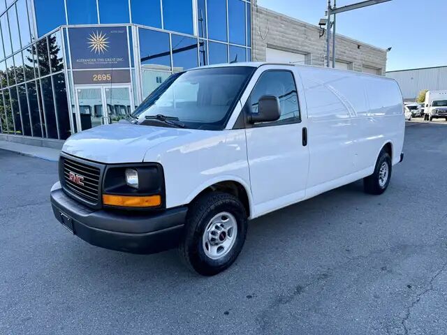 GMC Savana