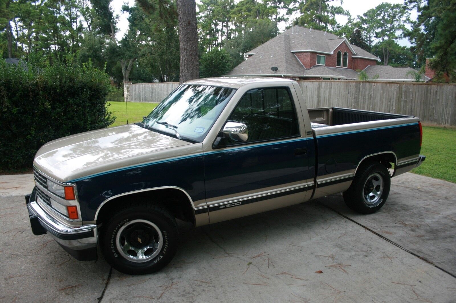 Chevrolet GMT-400