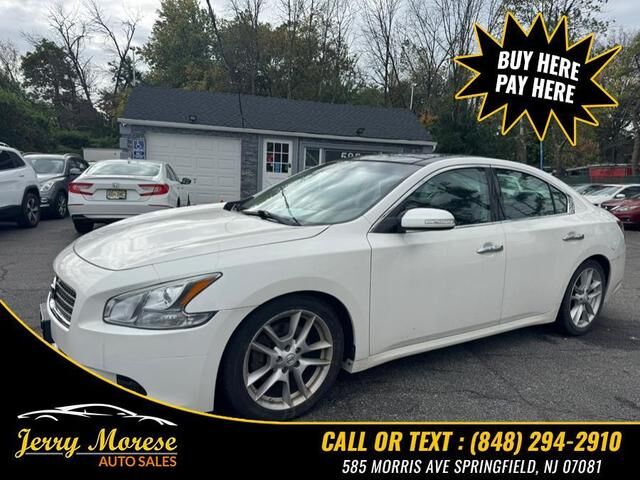 Nissan Maxima