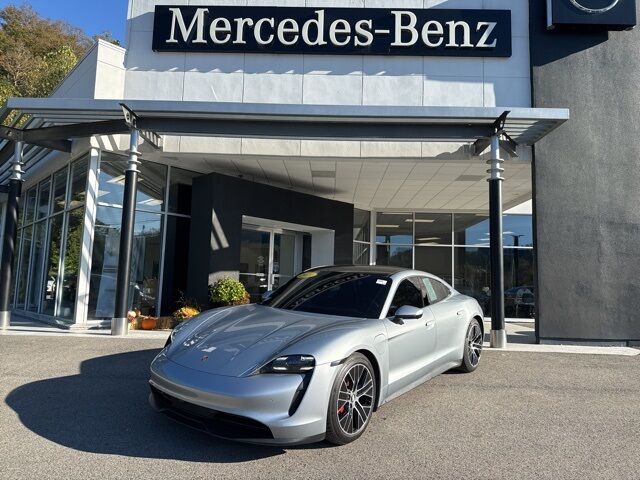 2021 PORSCHE Taycan
