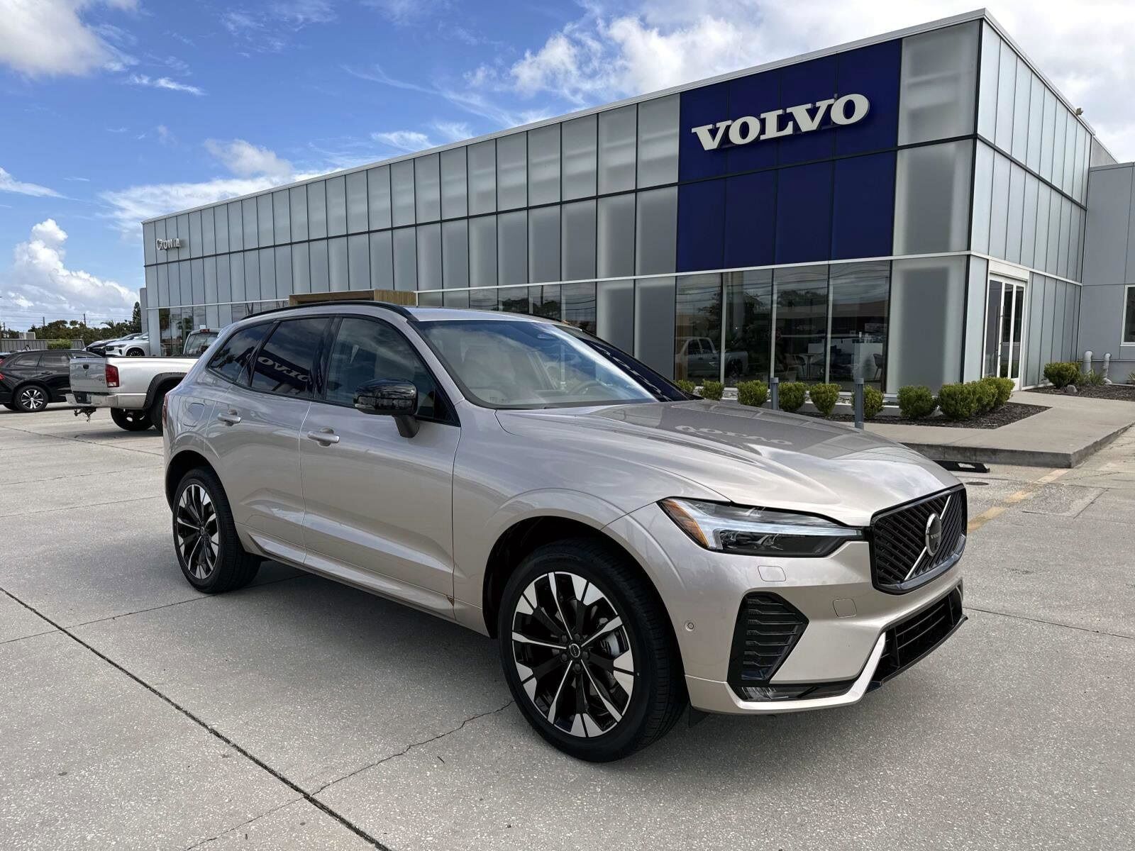 2026 VOLVO XC60