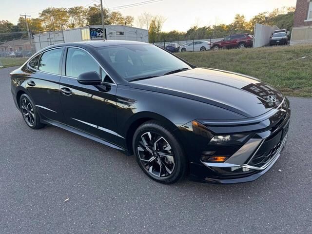 2025 HYUNDAI Sonata