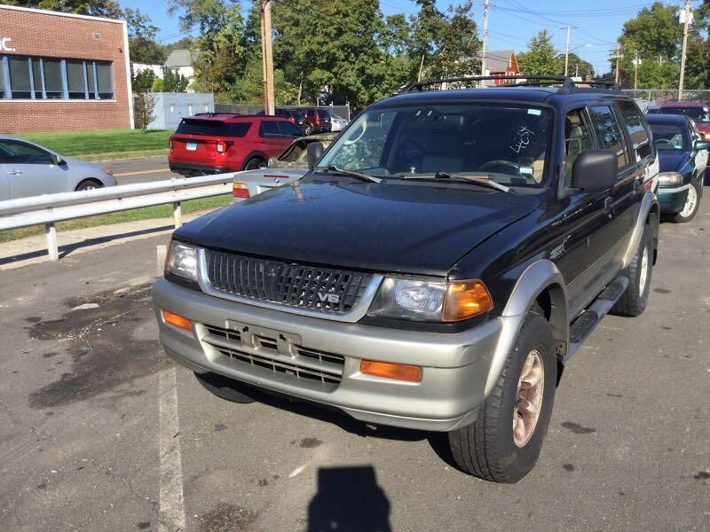 Mitsubishi Montero Sport