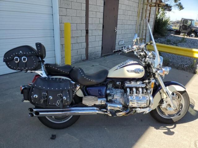 Honda GL1500C (VALKYRIE)