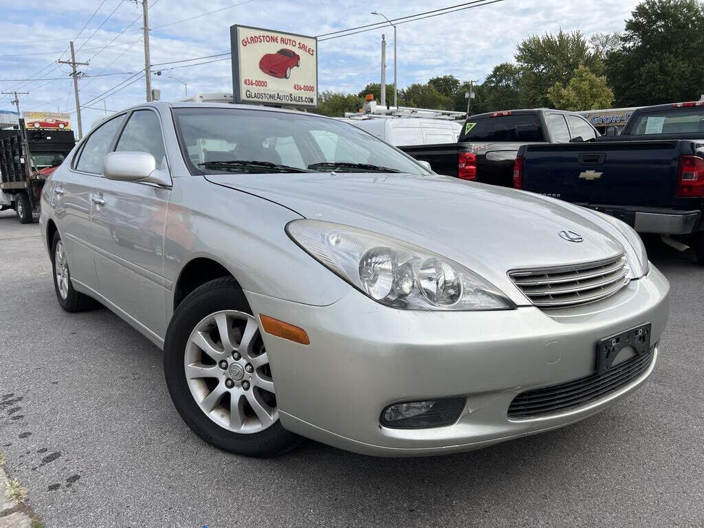 LEXUS