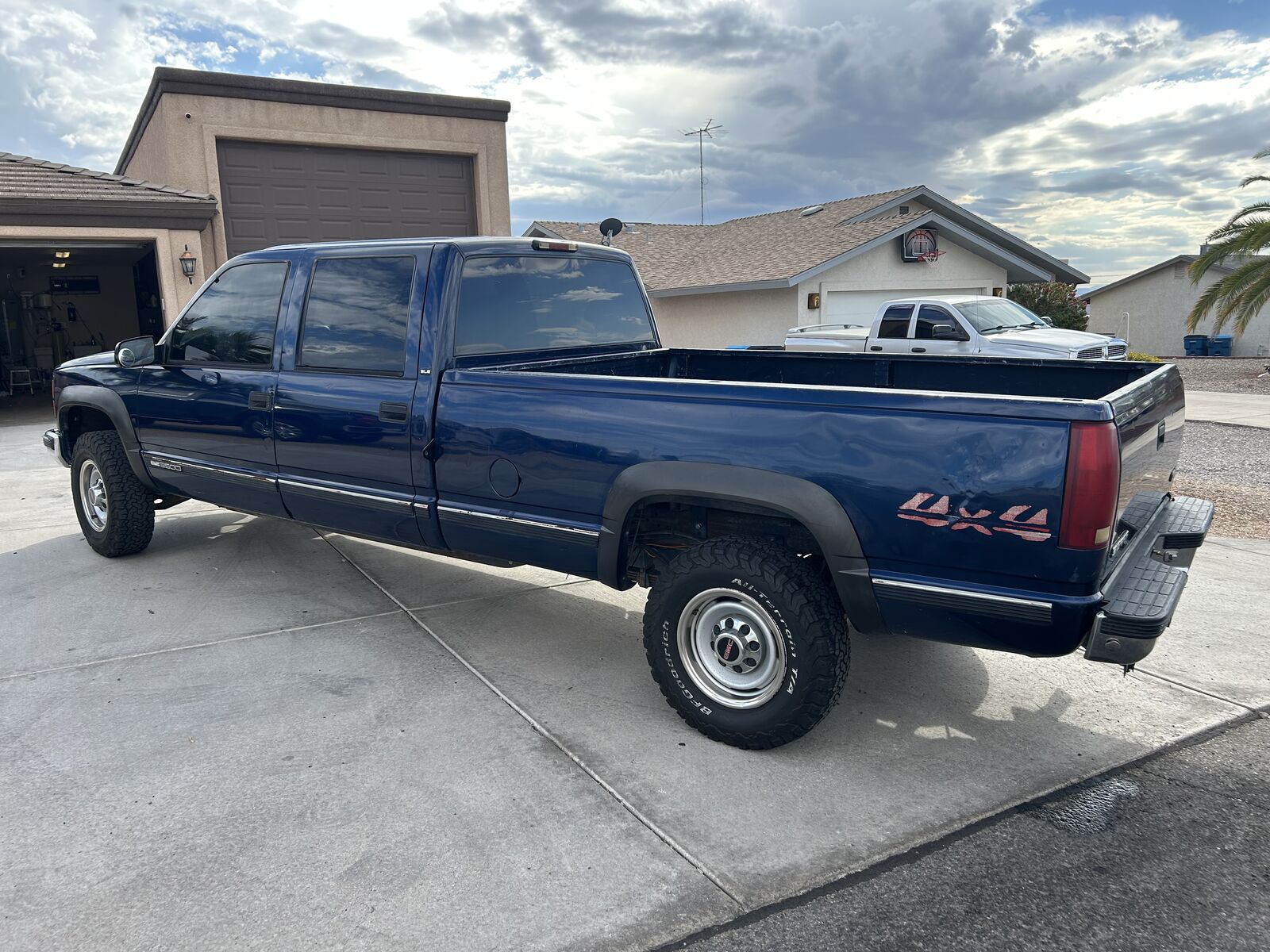 GMC Sierra