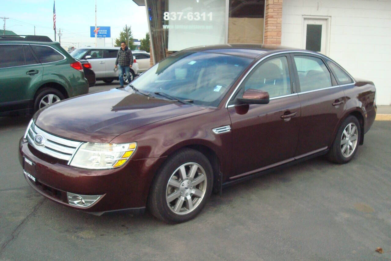 Ford Taurus
