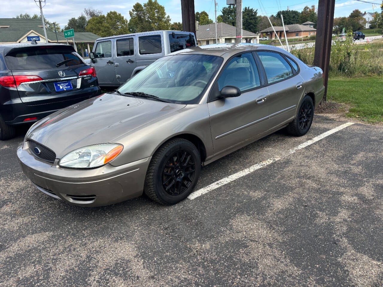 Ford Taurus