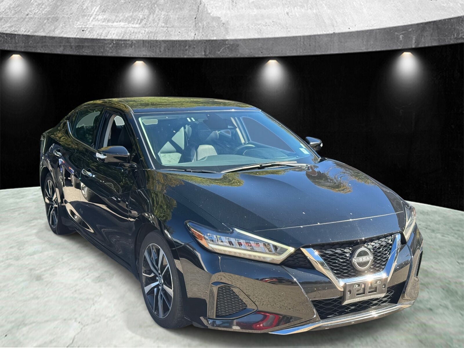2023 NISSAN Maxima