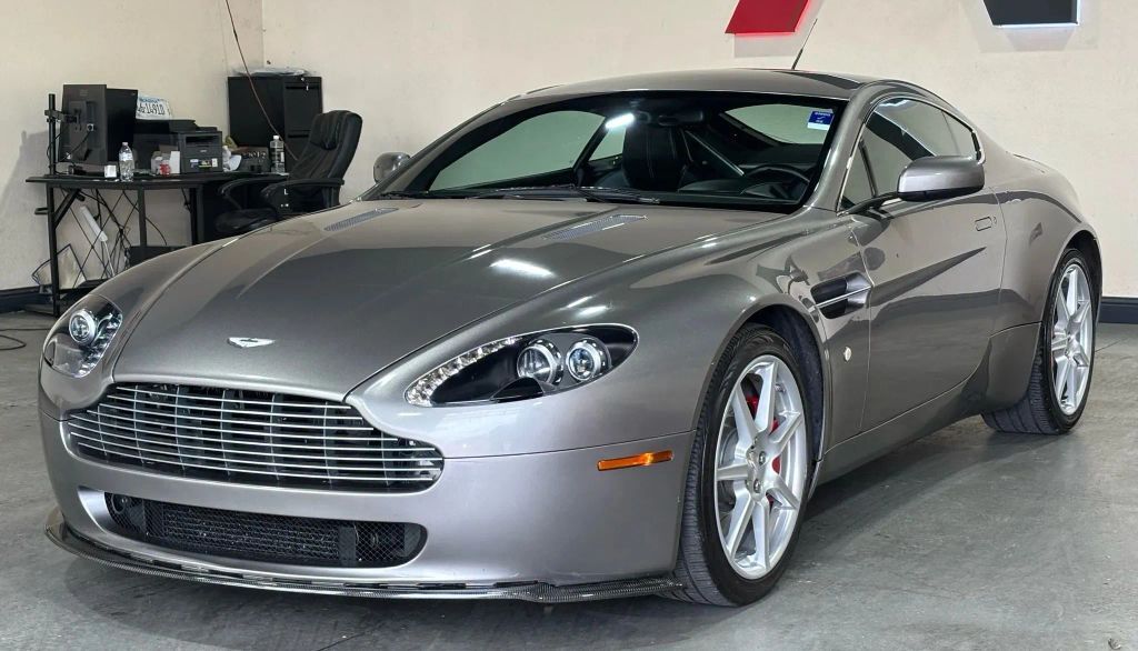 Aston Martin V8 Vantage