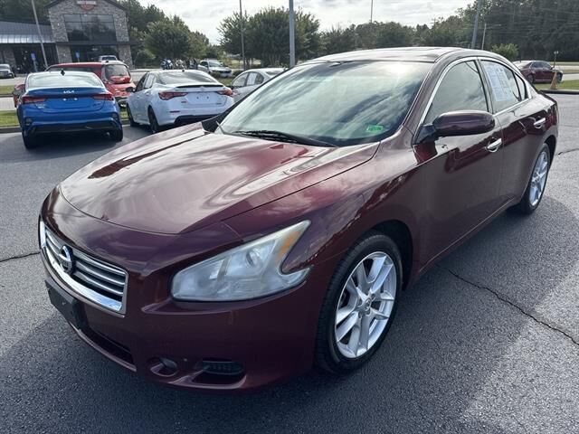 Nissan Maxima