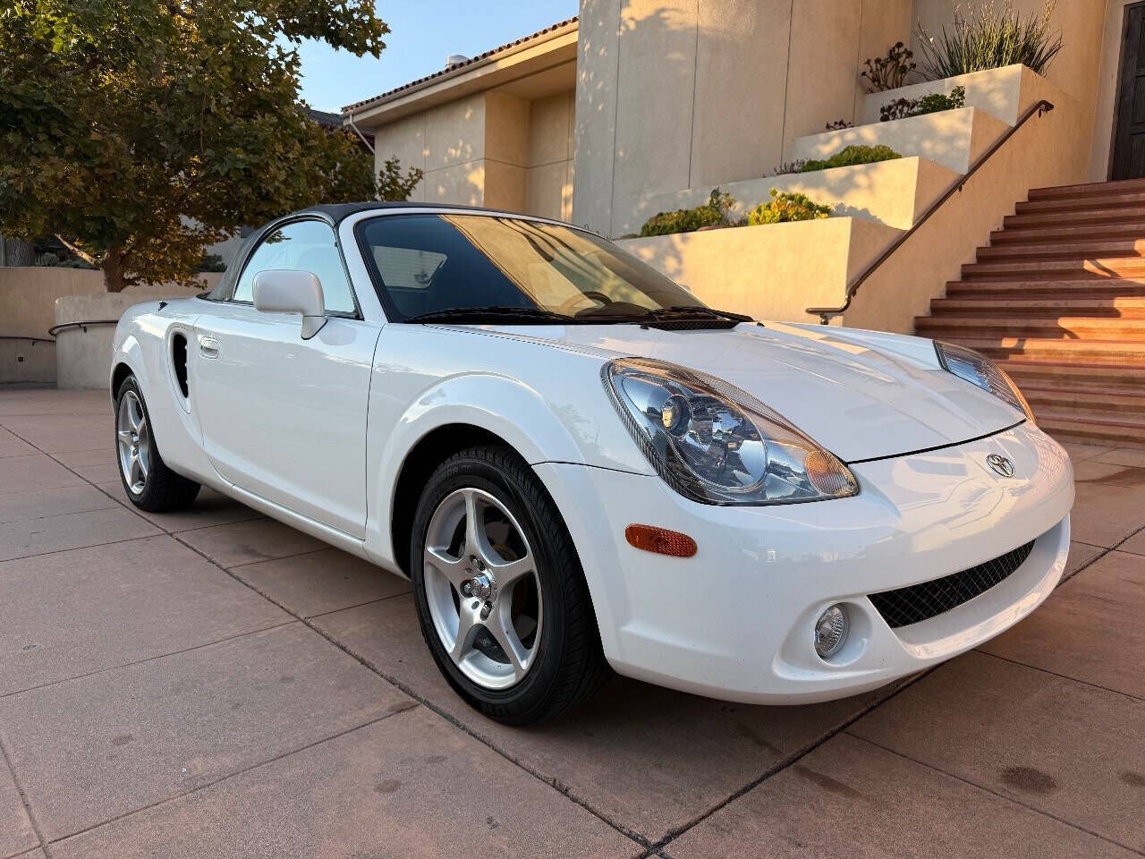 Toyota MR2