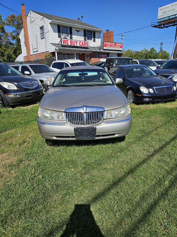 Lincoln Town Car