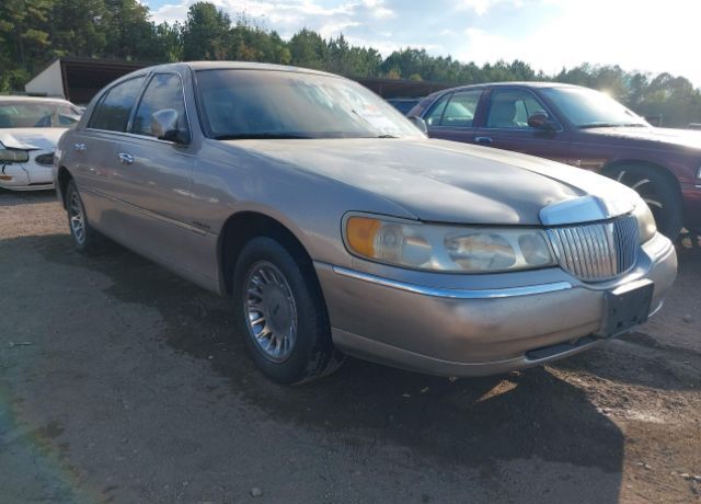 Lincoln Town Car