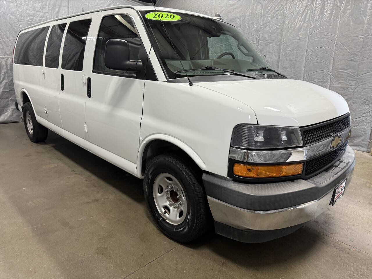 2020 CHEVROLET Express