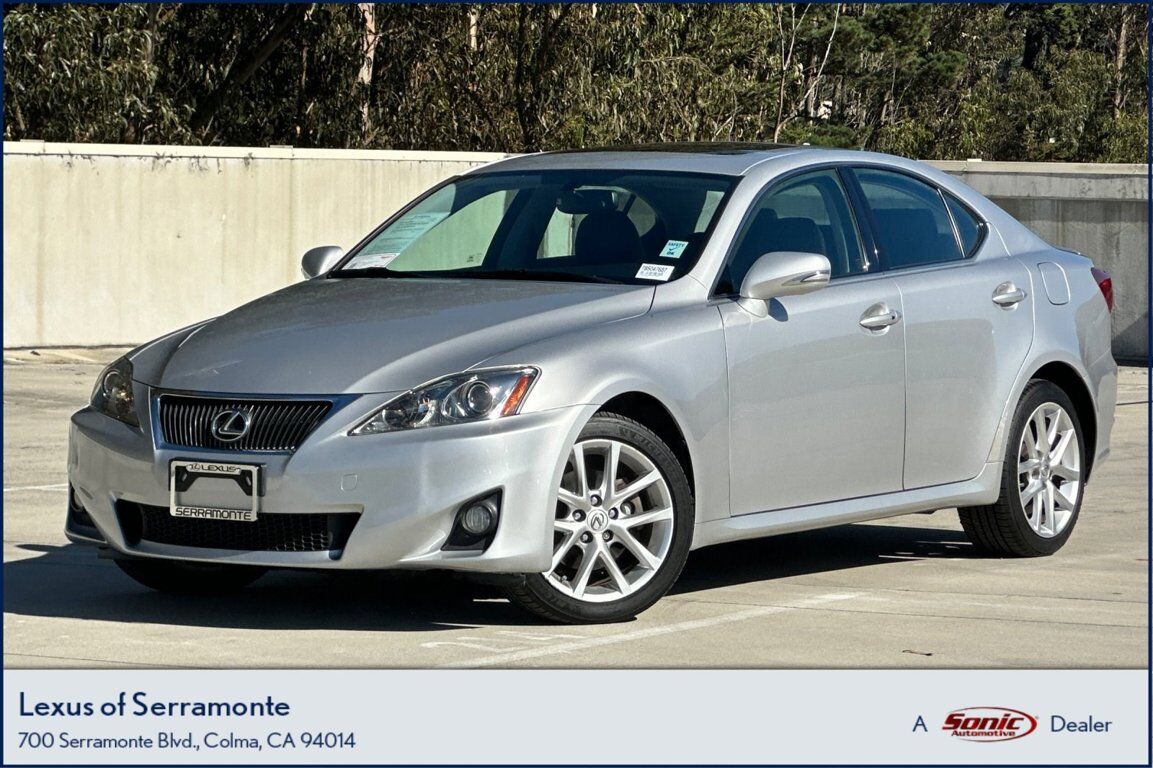Lexus IS