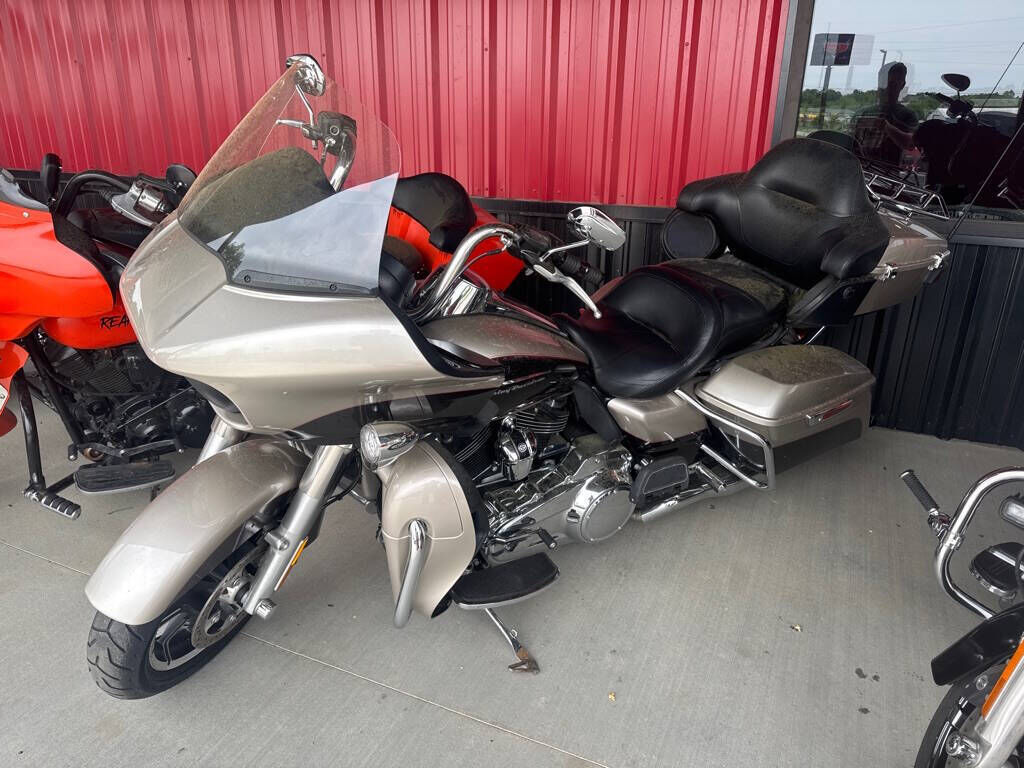 2018 HARLEY DAVIDSON FLTRU / Road Glide Ultra