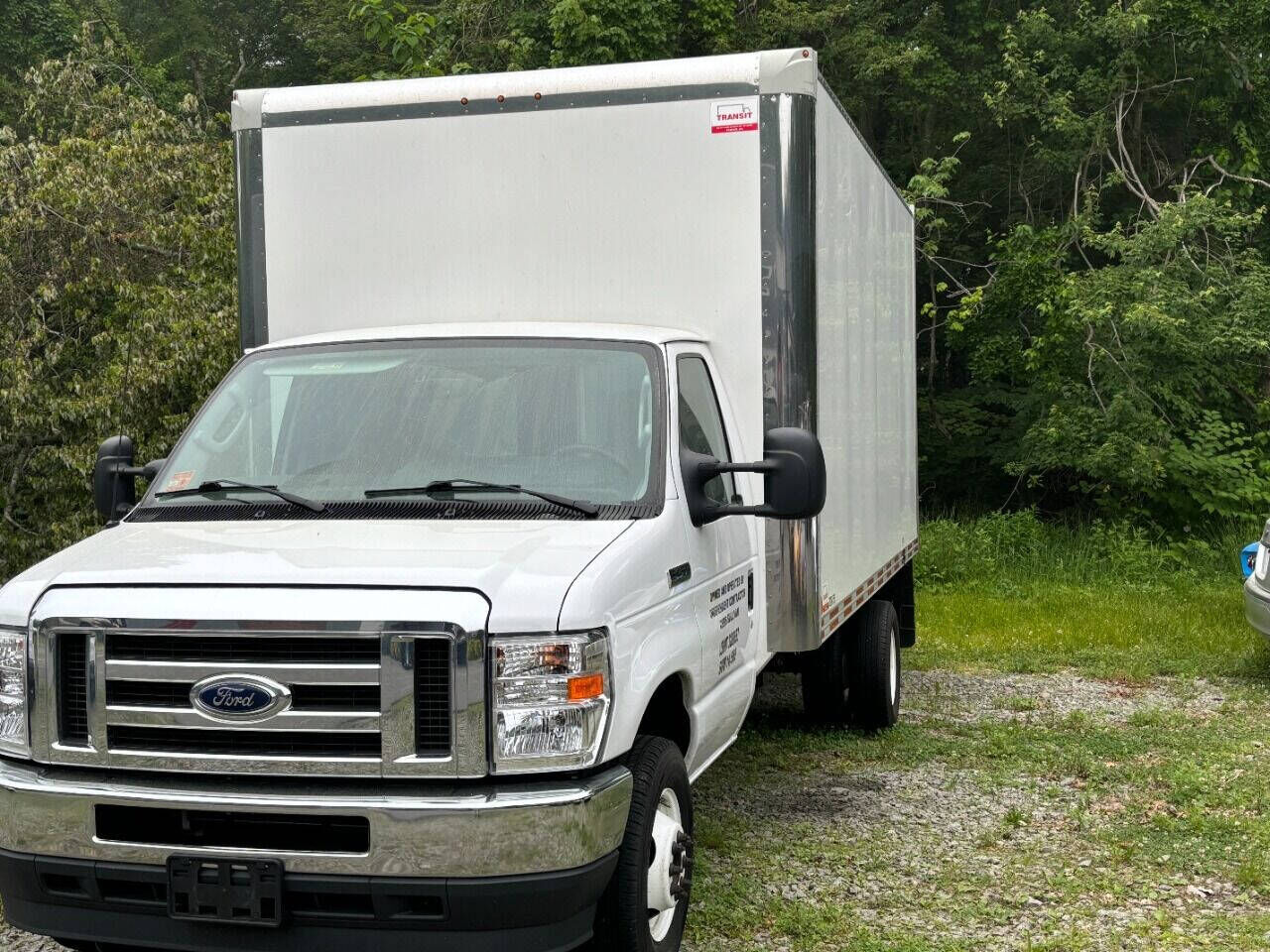 2022 FORD E-450