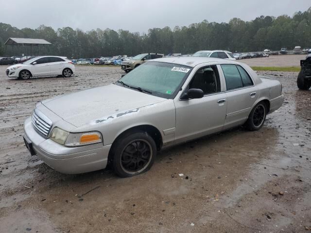 Ford Crown Victoria