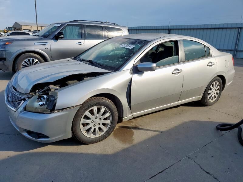 Mitsubishi Galant