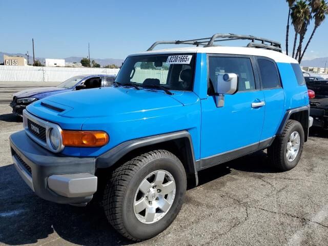 Toyota FJ Cruiser