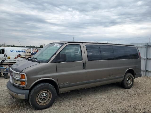 GMC Savana