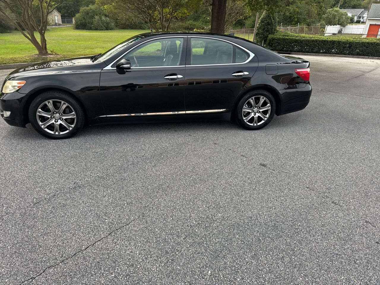 Lexus LS