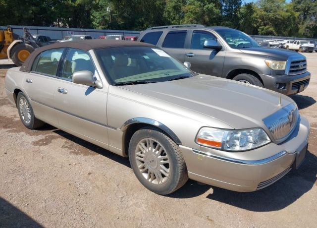 Lincoln Town Car