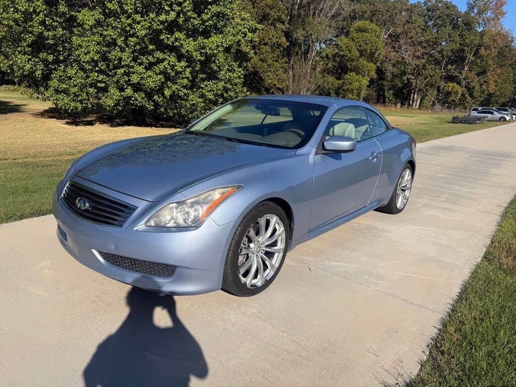Infiniti G37