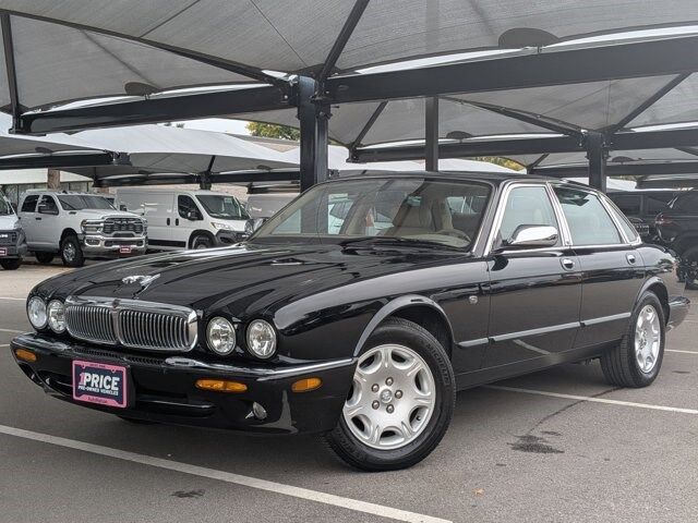 Jaguar XJ8