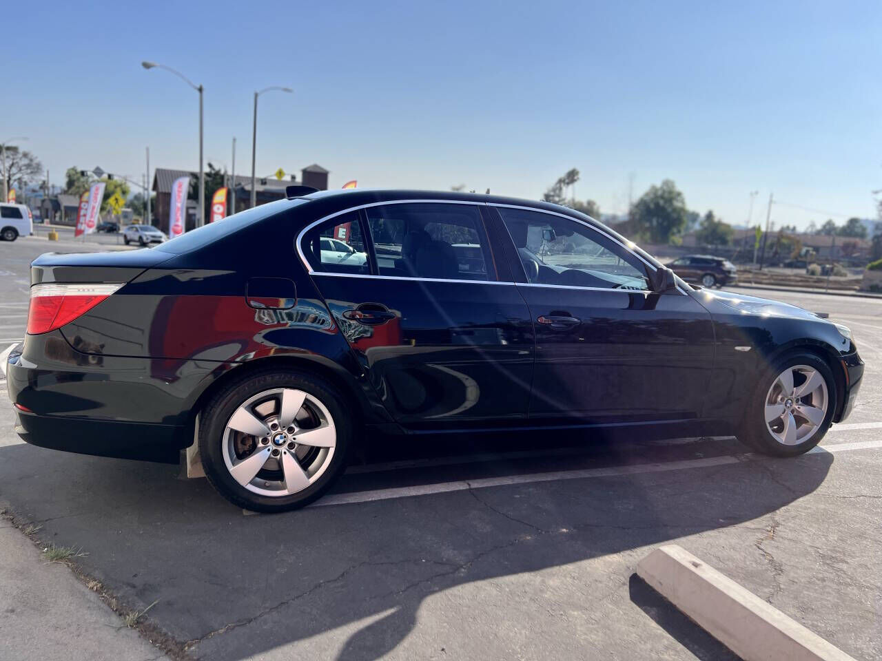 BMW 528i