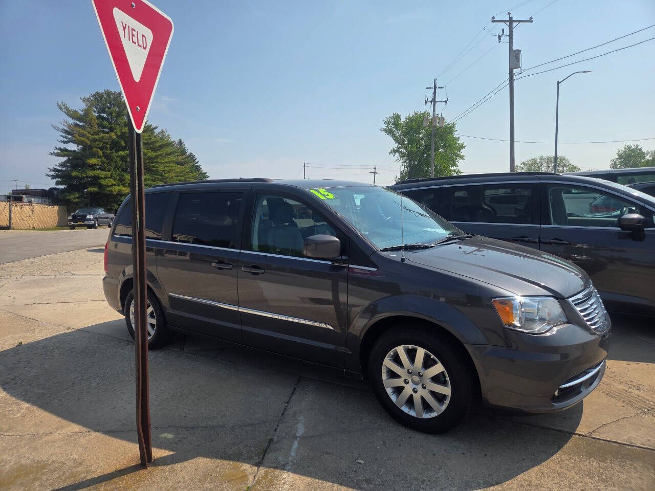 2015 CHRYSLER Town and Country