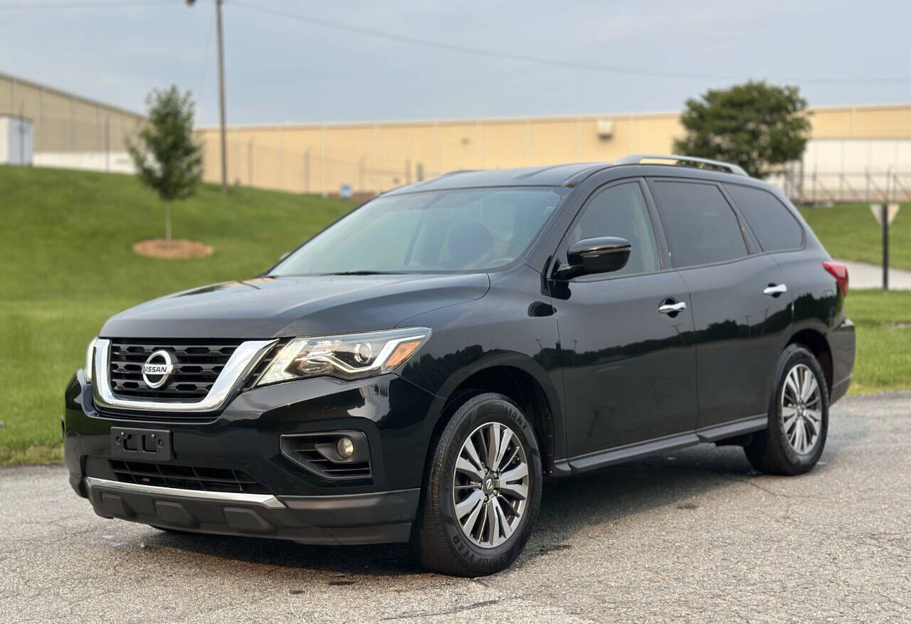 2018 NISSAN Pathfinder