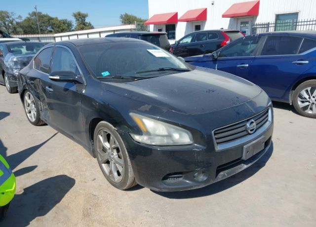 Nissan Maxima
