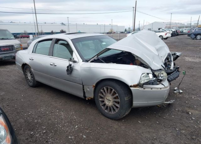 Lincoln Town Car