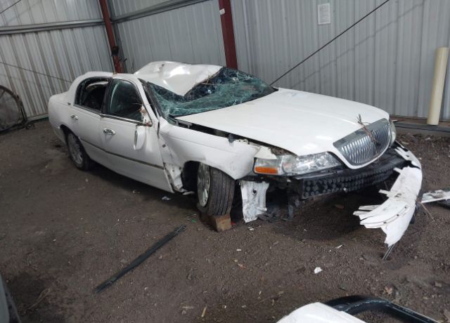 Lincoln Town Car