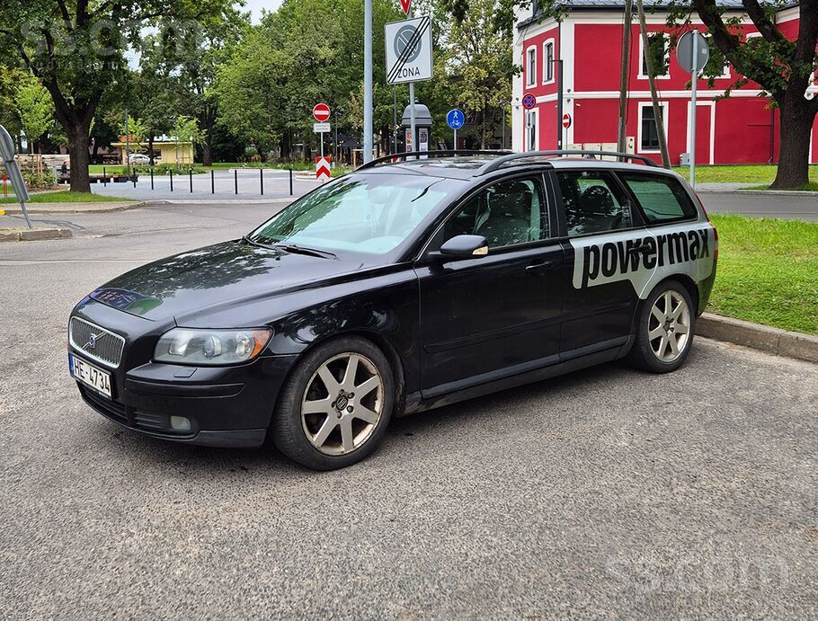 Volvo V50