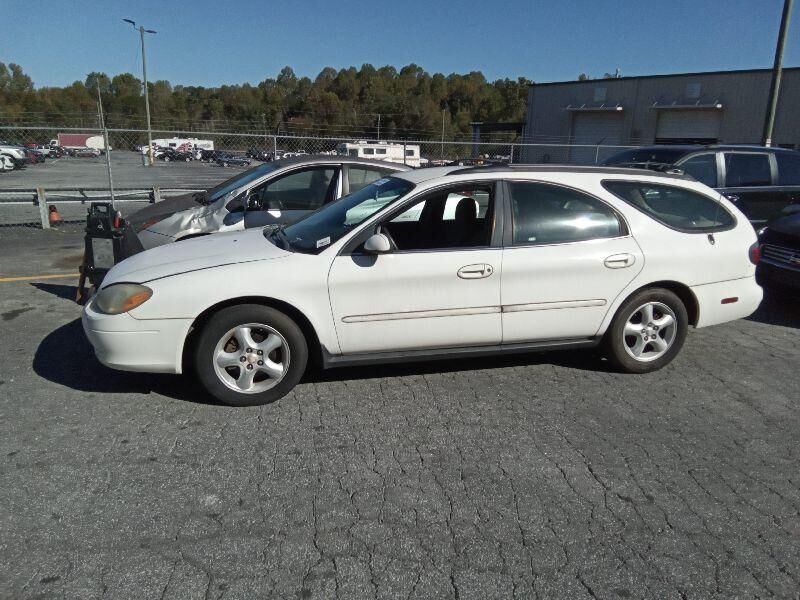 Ford Taurus