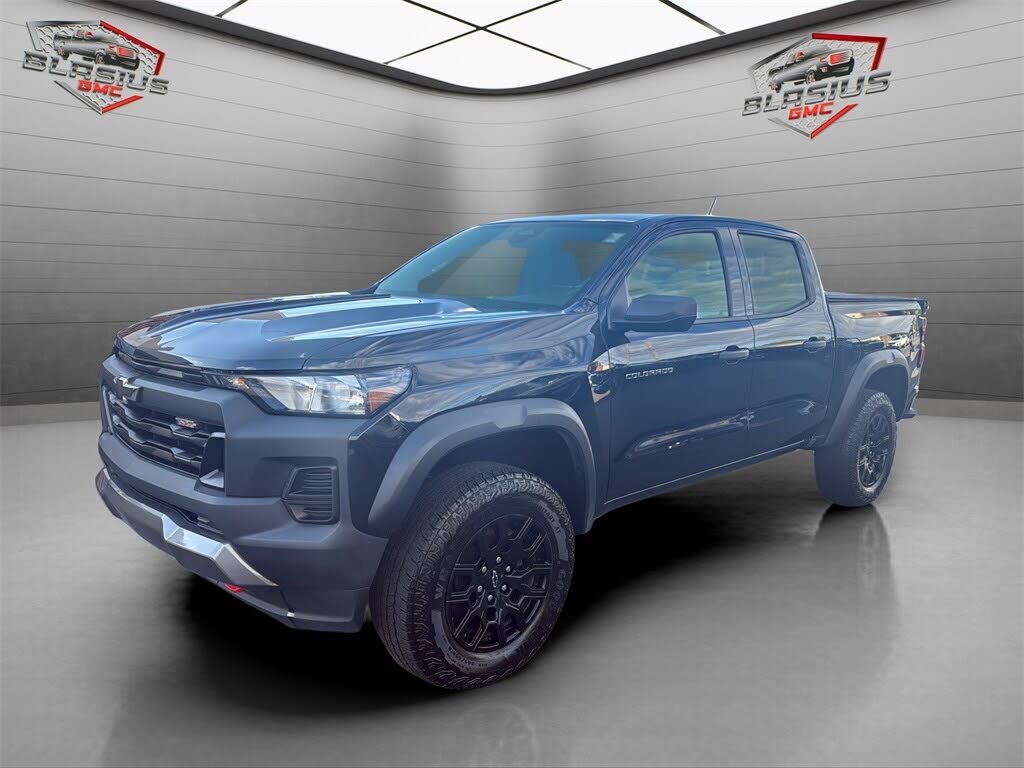 2023 CHEVROLET Colorado