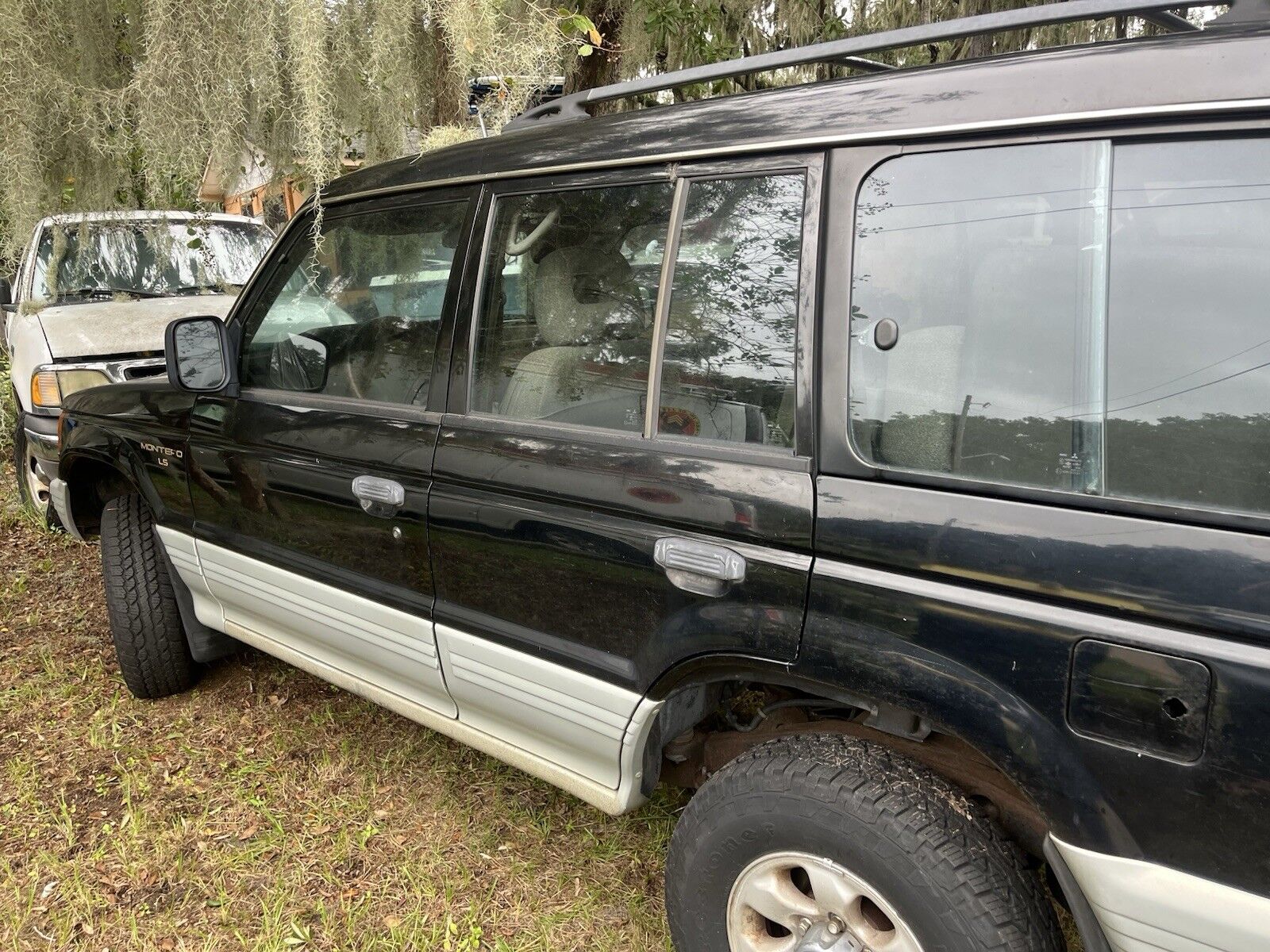 Mitsubishi Montero