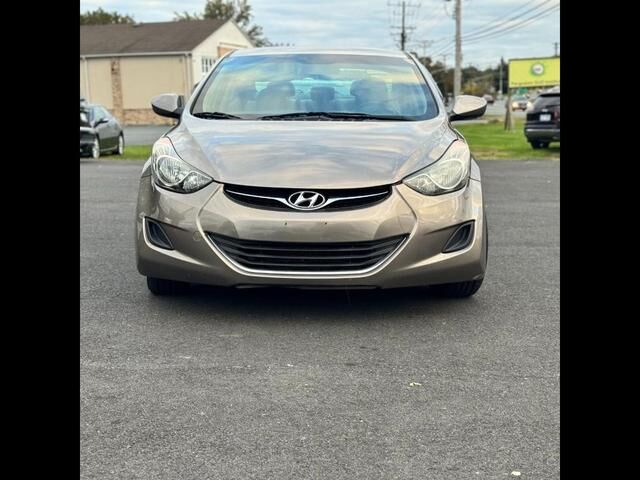 2013 HYUNDAI Elantra