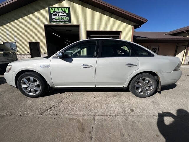 Ford Taurus