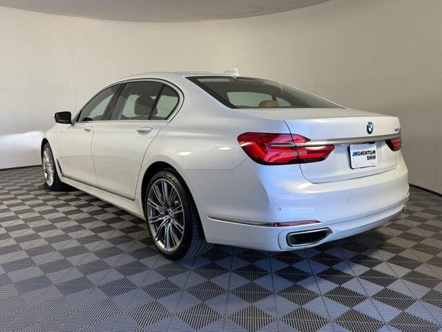 2019 BMW 740i