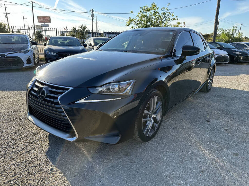 2019 LEXUS IS