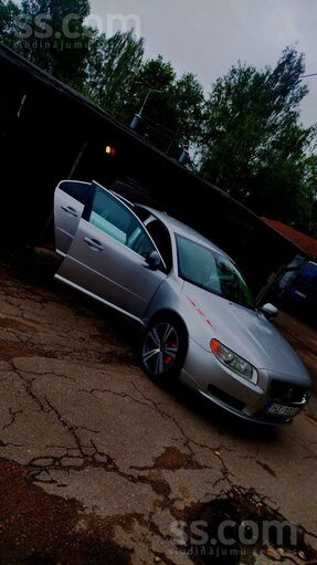 Volvo S80