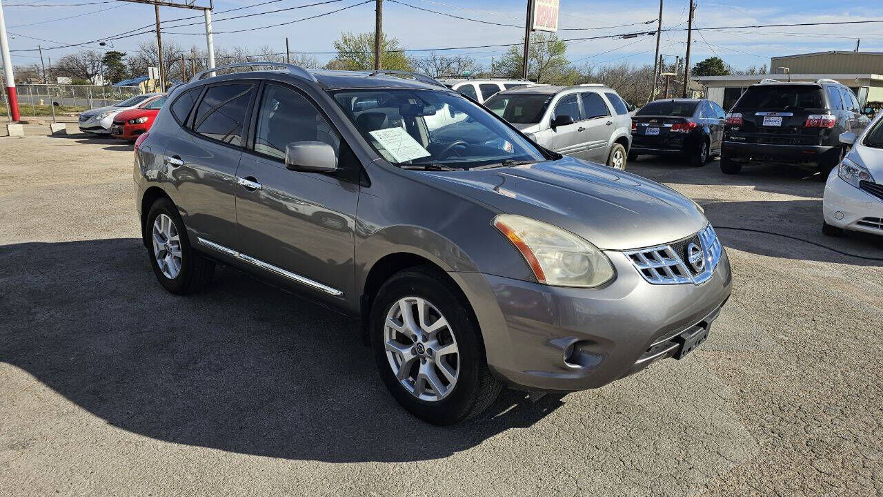 2011 NISSAN Rogue
